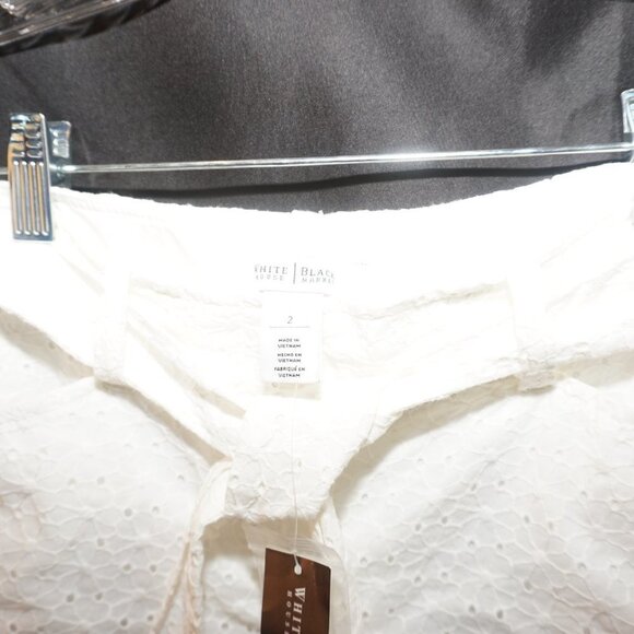 White House Black Market White Eyelet Lace Mini Belted Shorts NWT 2 - Picture 3 of 9